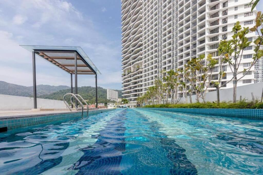 Deluxe Seaview Suite Twin Bed By The Only Bnb Tanjung Tokong المظهر الخارجي الصورة